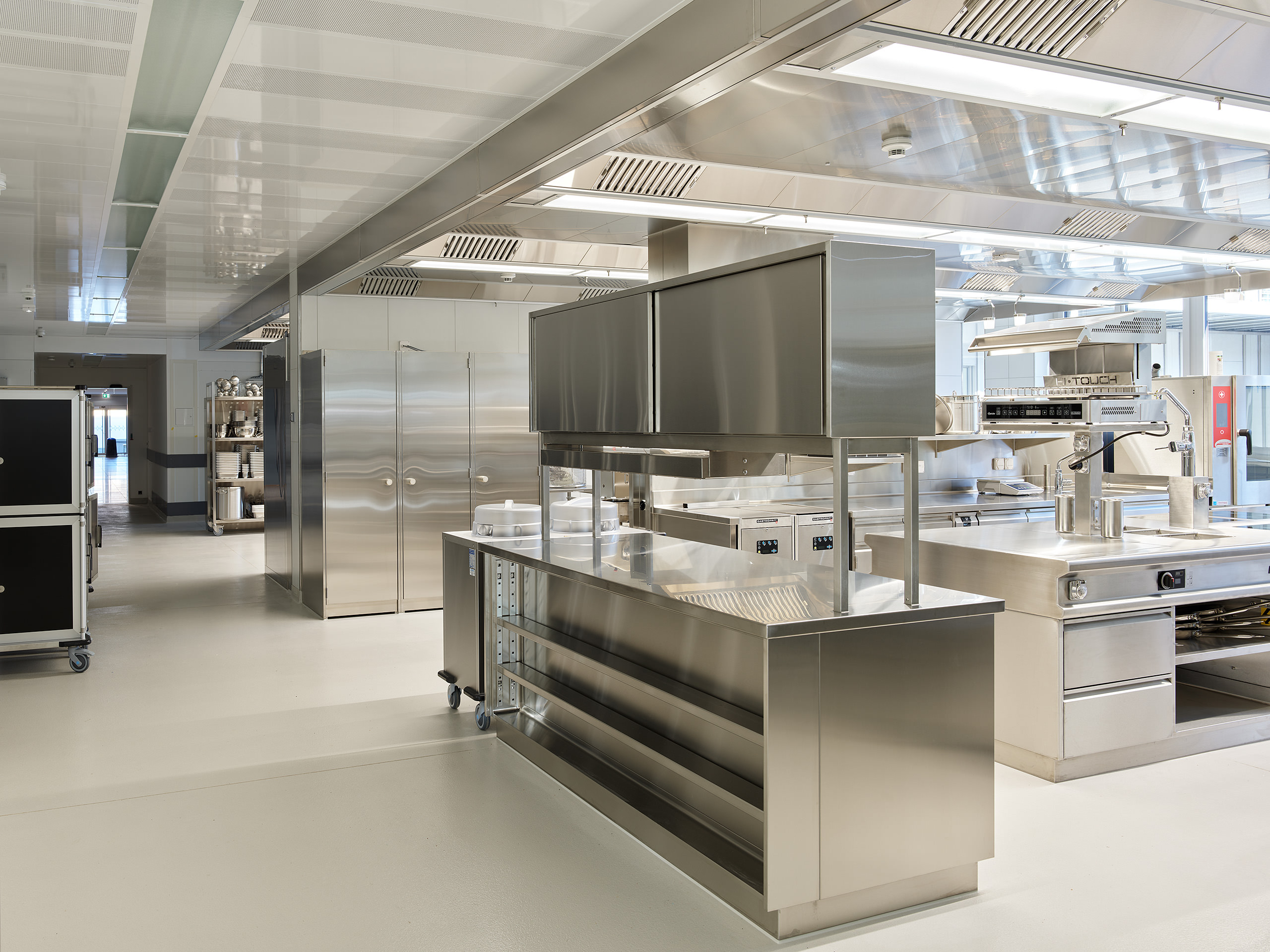 Ahp0068 AIQ4 008635 J2560